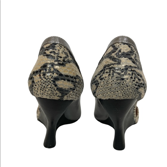 Prague ENVY Leather Snake Print and Metallic Silver D’Orsay Wedge Heels 8.5B - Picture 6 of 12